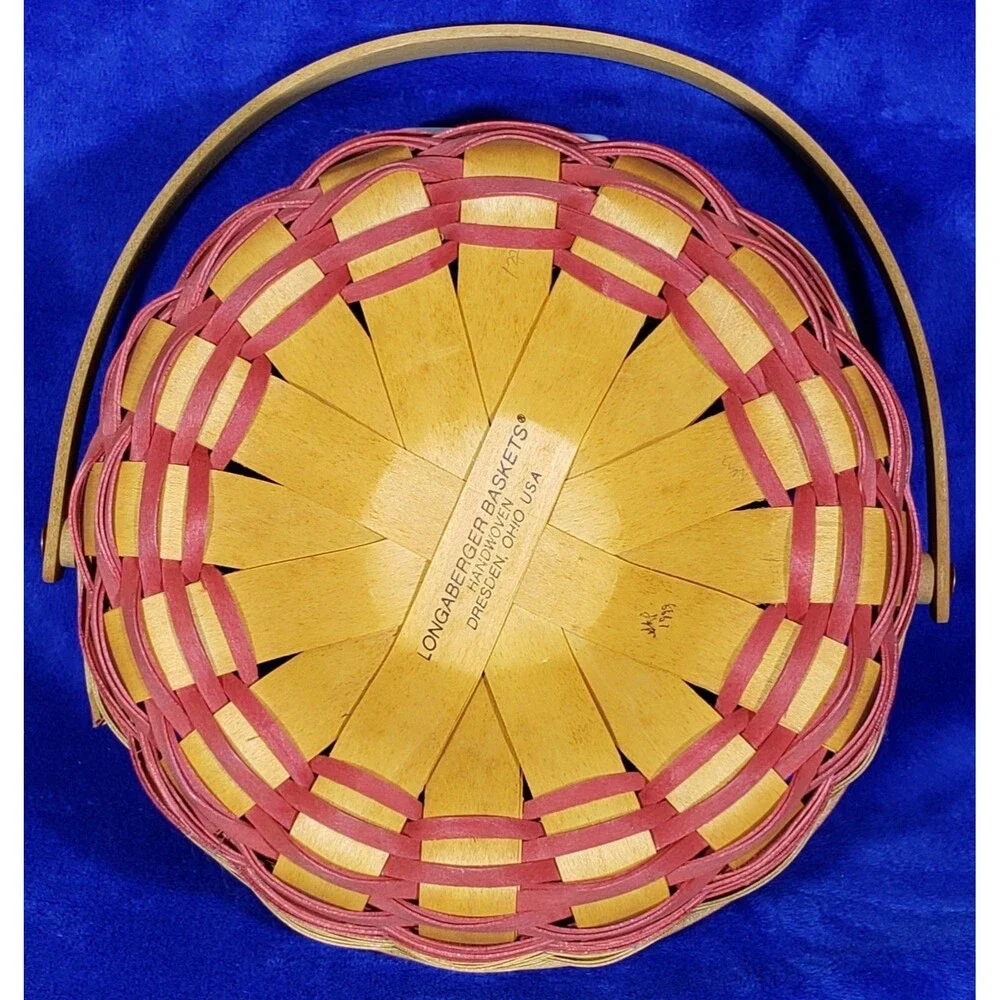 1999 Longaberger Homestead Basket #13871. COMBO: Liner, Tie-On, Protector
